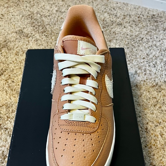 Nike Air Force 1s 07’: Craft ‘Light Cognac’ - Picture 2 of 6
